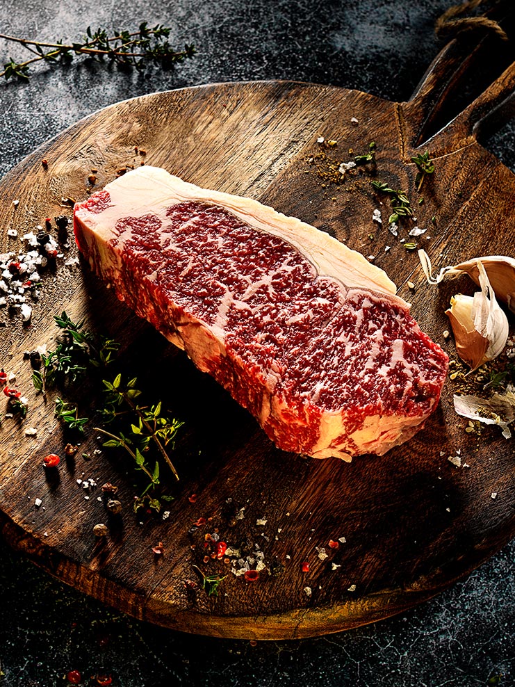 https://www.wyndfordwagyu.com/wp-content/uploads/2022/06/wyndford-wagyu-sirloin-steak.jpg